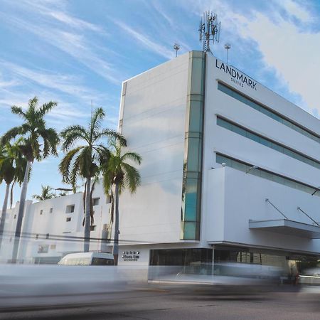 Landmark Suites By Balderrama Hotel Collection Лос Мочис Екстериор снимка